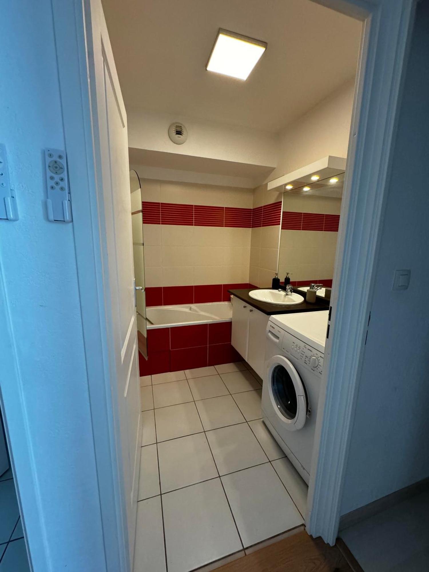 Le Petit Bruxelles Au Calme Apartment ตูลูส ภายนอก รูปภาพ
